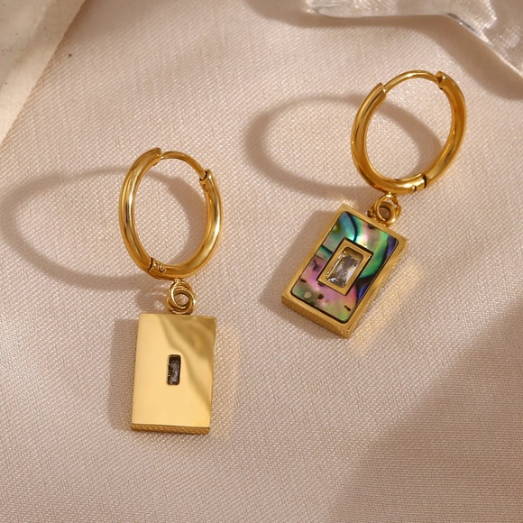 18K Gold Hoop Drop Earrings*Waterproof Sweatproof*Shell Earrings*Beach Summer - Picture 4 of 4